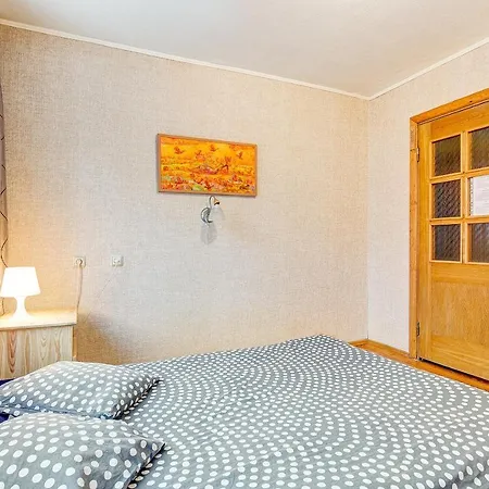 Guest house Private Next To The Station *