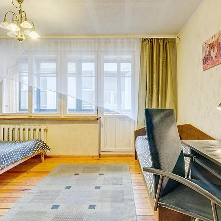 Guest house Private Next To The Station *