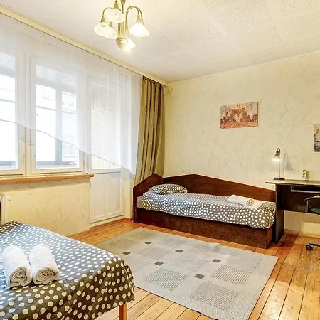Guest house Private Next To The Station *